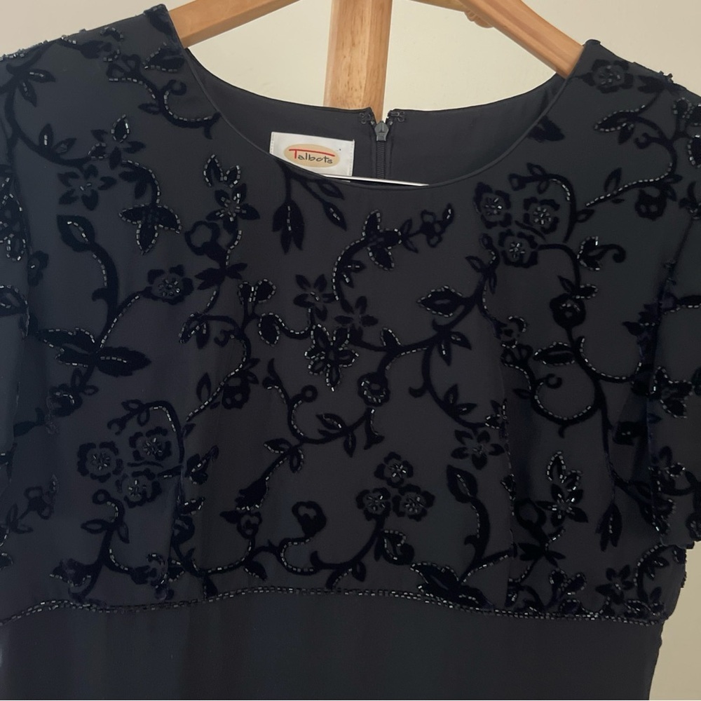 Talbot Elegant Black Evening Dress - Picture 7 of 13